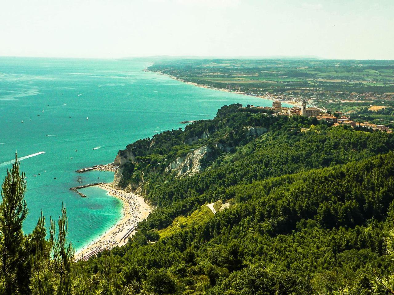 Hotel Velia Mare Numana Esterno foto